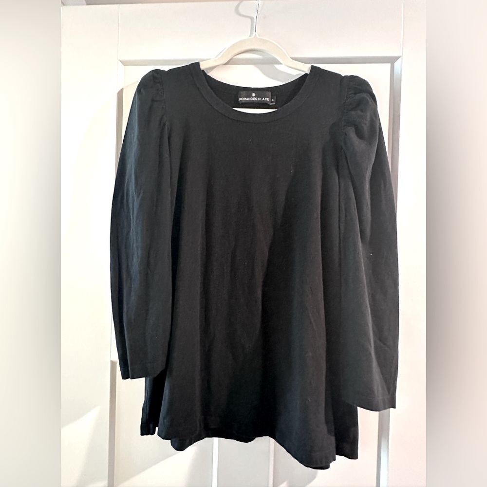 Pomander Place Black Puff Sleeve Tee